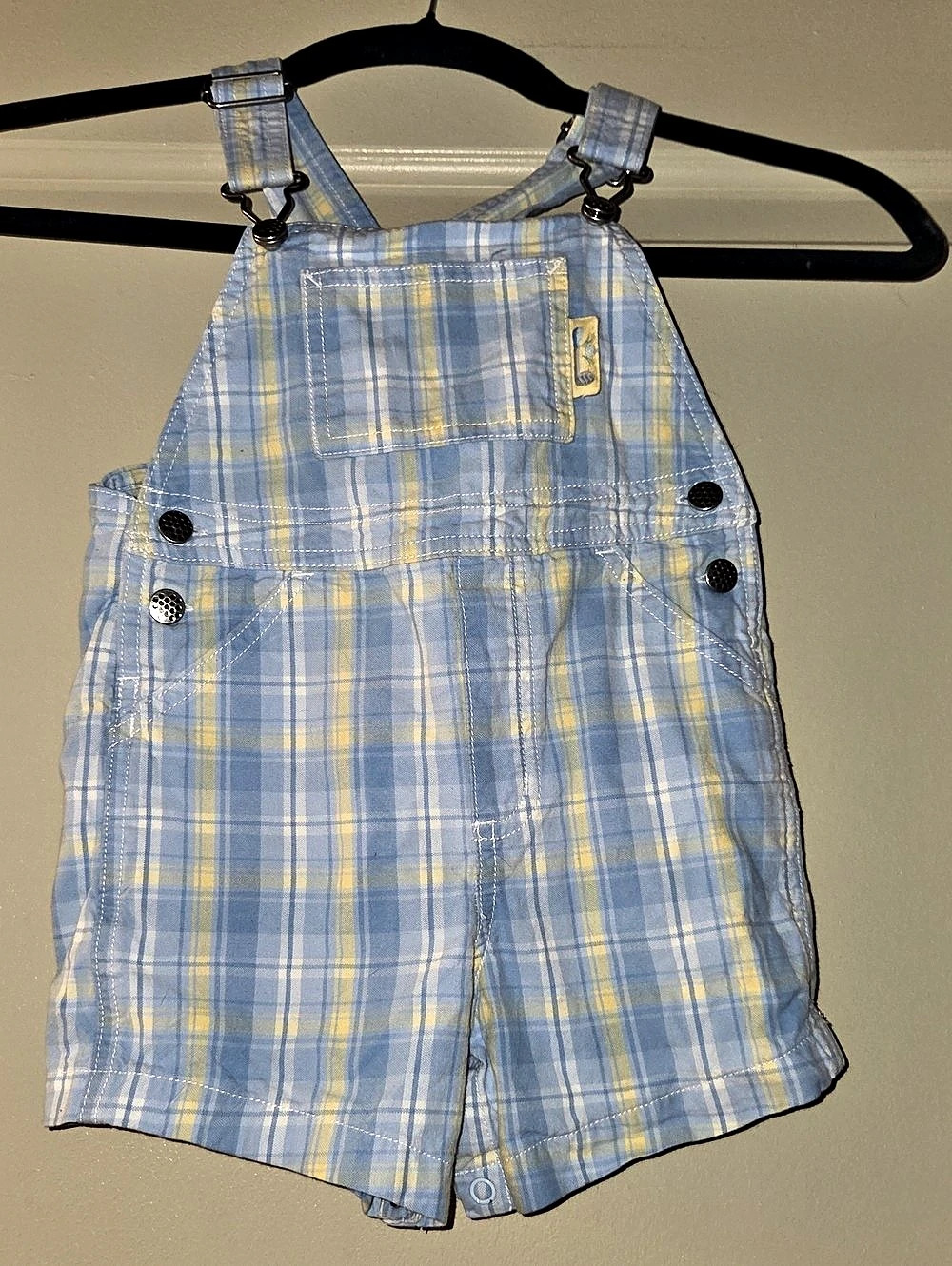 KRU Girls Plaid Short Overalls Size 2T Like New